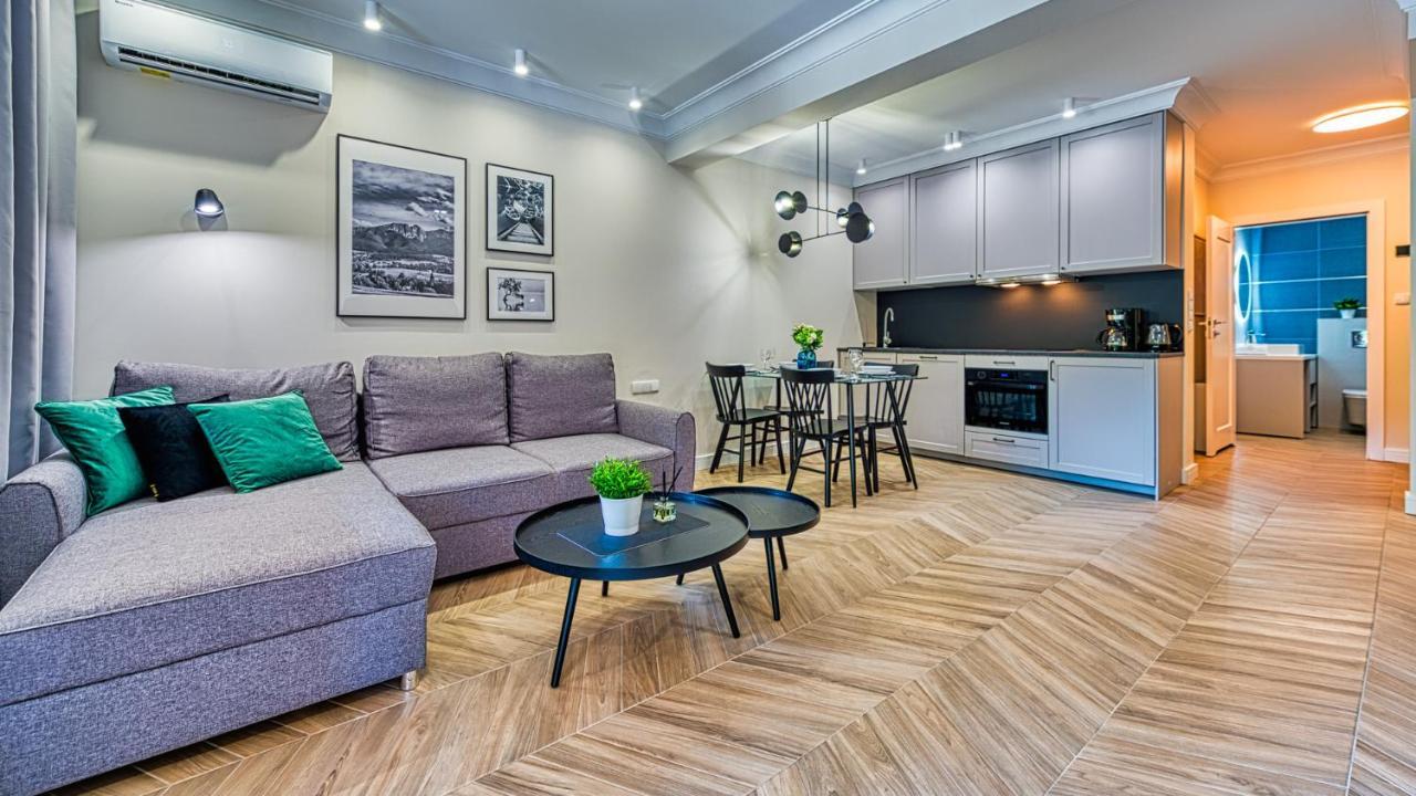 Apartamenty Centrum - Wyszynskiego 9 By Royal Aparts ชเวียราโดว์-สโดรยจ์ ภายนอก รูปภาพ