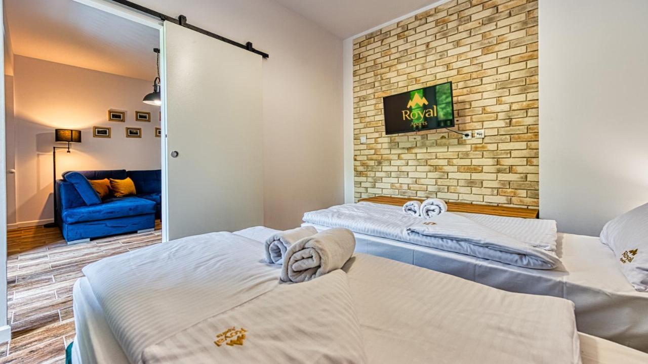 Apartamenty Centrum - Wyszynskiego 9 By Royal Aparts ชเวียราโดว์-สโดรยจ์ ภายนอก รูปภาพ